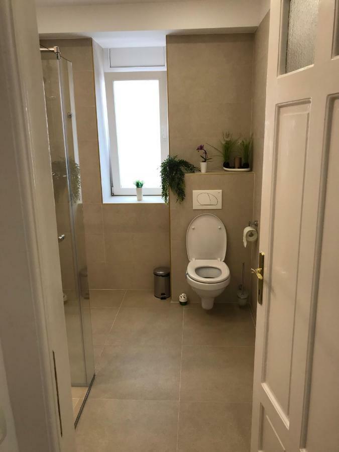 Victoria Luxury Apartment Бухарест Екстер'єр фото